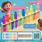Juguetes para niños que combinan con el color de las botellas